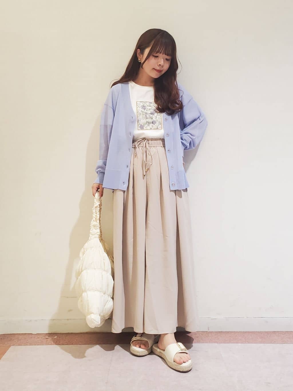 Te chichiのギャザースカーチョを使ったコーディネートを紹介します。｜Rakuten Fashion(楽天ファッション／旧楽天ブランドアベニュー)4045027