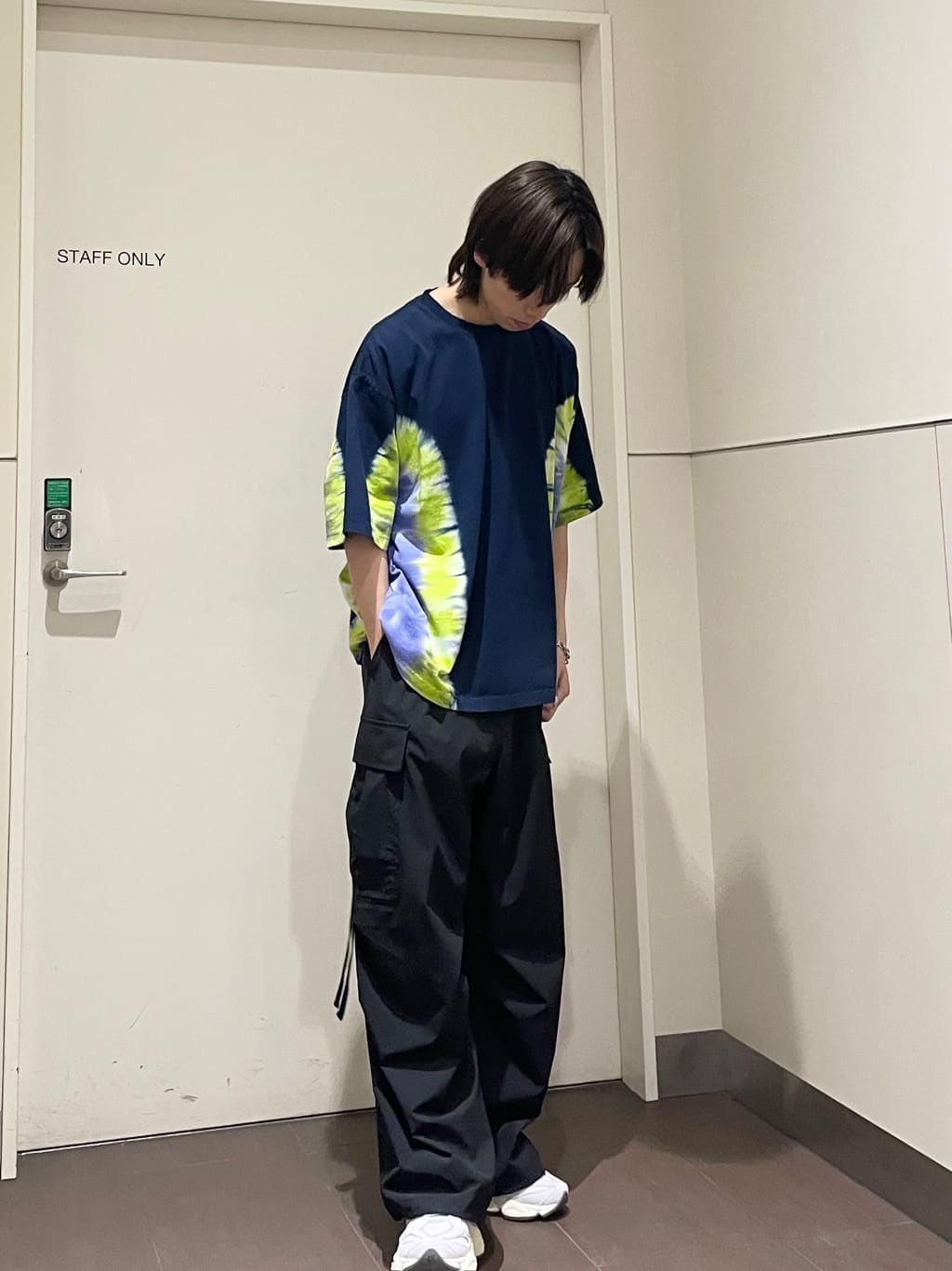 tk.TAKEO KIKUCHIのヴィンテージ ロゴTシャツを使ったコーディネートを紹介します。｜Rakuten Fashion(楽天ファッション／旧楽天ブランドアベニュー)4049396