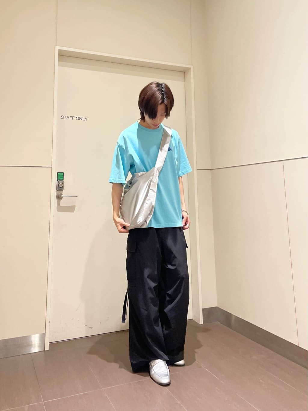 tk.TAKEO KIKUCHIのヴィンテージ ロゴTシャツを使ったコーディネートを紹介します。｜Rakuten Fashion(楽天ファッション／旧楽天ブランドアベニュー)4049403