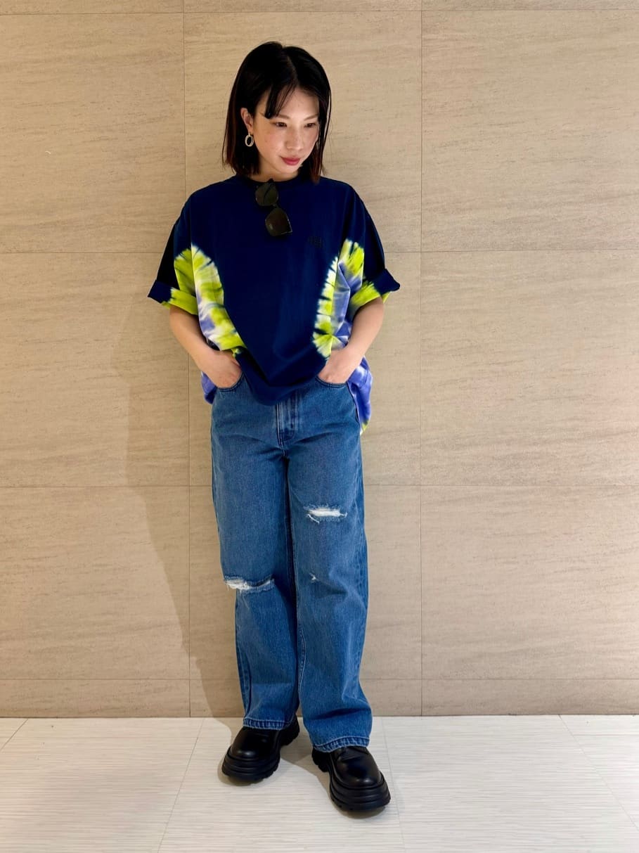 tk.TAKEO KIKUCHIのヴィンテージ ロゴTシャツを使ったコーディネートを紹介します。｜Rakuten Fashion(楽天ファッション／旧楽天ブランドアベニュー)4049425