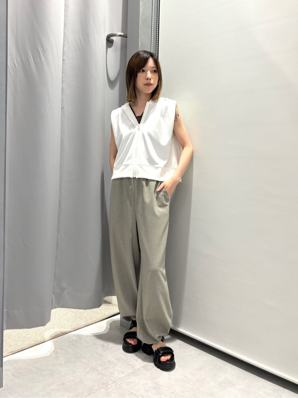 Vinのコーディネートを紹介します。｜Rakuten Fashion(楽天ファッション／旧楽天ブランドアベニュー)4054681