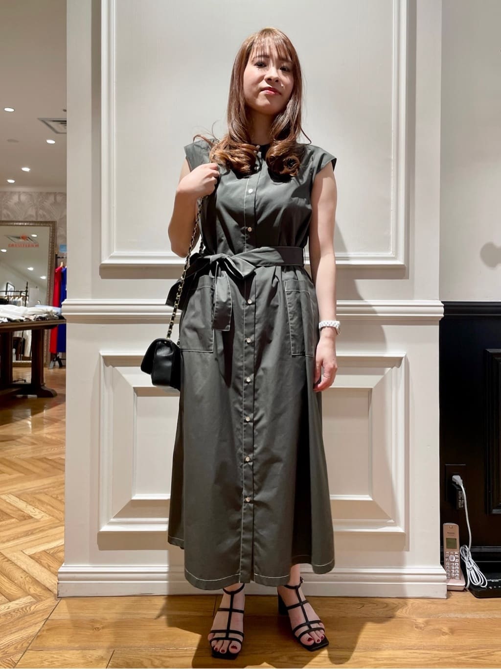 DRESSTERIORのDhyana.(ディアナドット)*金子綾 ストラップヒールサンダルを使ったコーディネート | Rakuten  Fashion(楽天ファッション／旧楽天ブランドアベニュー)4055576