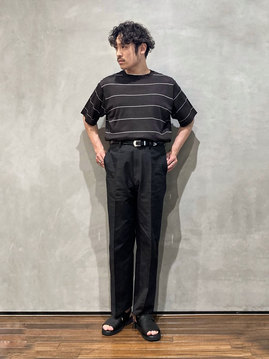NANO universeのfoot the coacher/OPEN TOE SANDALSを使ったコーディネートを紹介します。｜Rakuten Fashion(楽天ファッション／旧楽天ブランドアベニュー)4059493