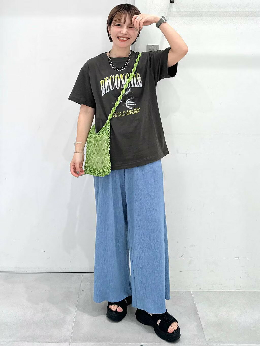 LAKOLEのコーディネートを紹介します。｜Rakuten Fashion(楽天ファッション／旧楽天ブランドアベニュー)4059574