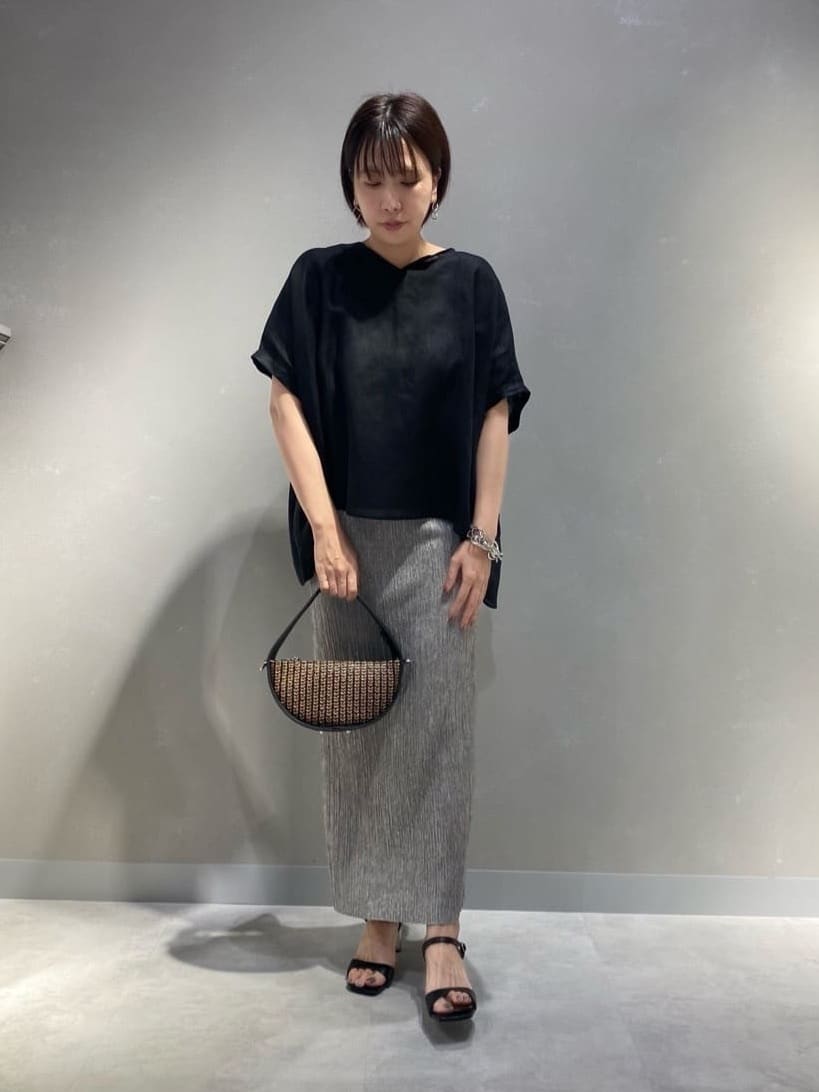 LASUDのランダムプリーツスカートを使ったコーディネートを紹介します。｜Rakuten Fashion(楽天ファッション／旧楽天ブランドアベニュー)4063292