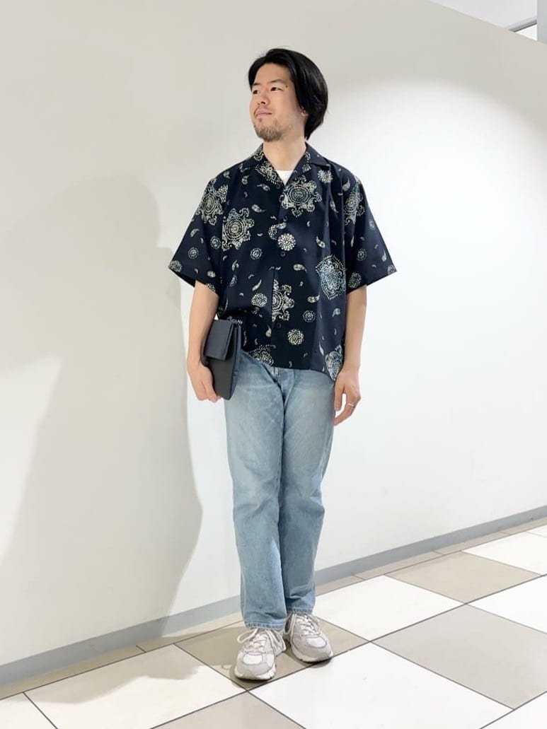 TAKEO KIKUCHIの【ペイズリー紋】オープンカラーシャツを使ったコーディネートを紹介します。｜Rakuten Fashion(楽天ファッション／旧楽天ブランドアベニュー)4067657