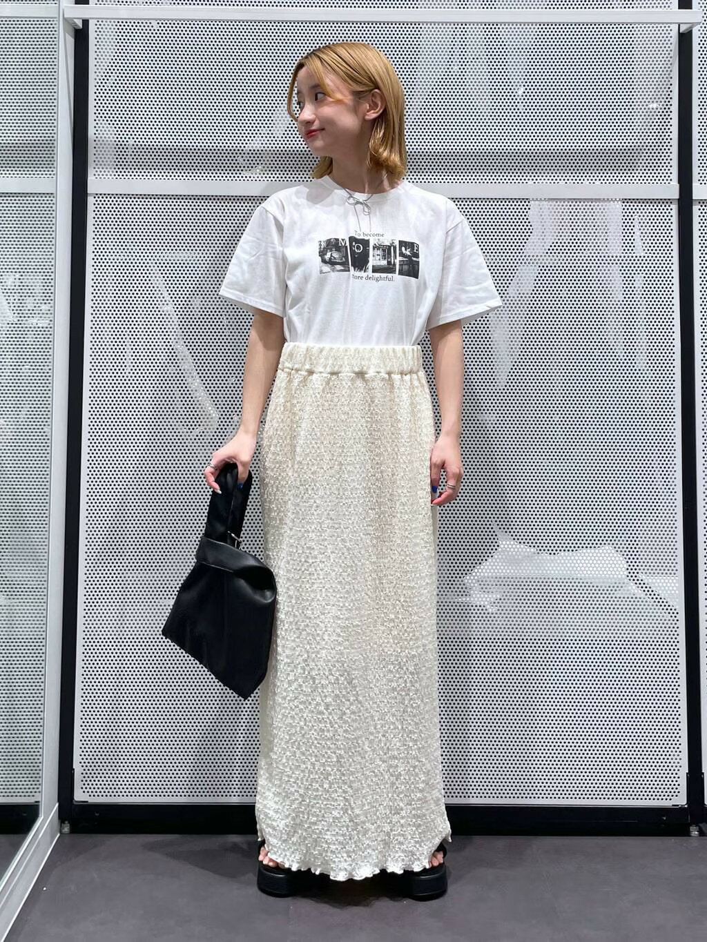 LAKOLEのミニ2WAYチェーンショルダーバッグを使ったコーディネートを紹介します。｜Rakuten Fashion(楽天ファッション／旧楽天ブランドアベニュー)4074887