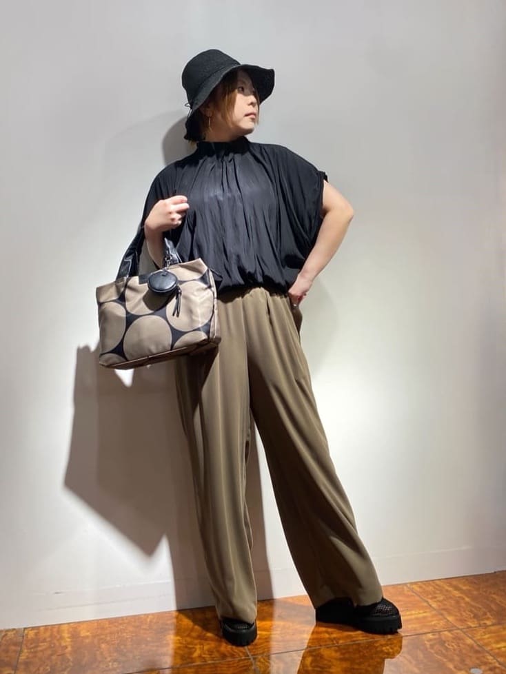 Vinのペーパーバケットハットを使ったコーディネートを紹介します。｜Rakuten Fashion(楽天ファッション／旧楽天ブランドアベニュー)4077201