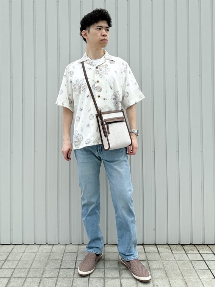 TAKEO KIKUCHIの【ペイズリー紋】オープンカラーシャツを使ったコーディネートを紹介します。｜Rakuten Fashion(楽天ファッション／旧楽天ブランドアベニュー)4077211