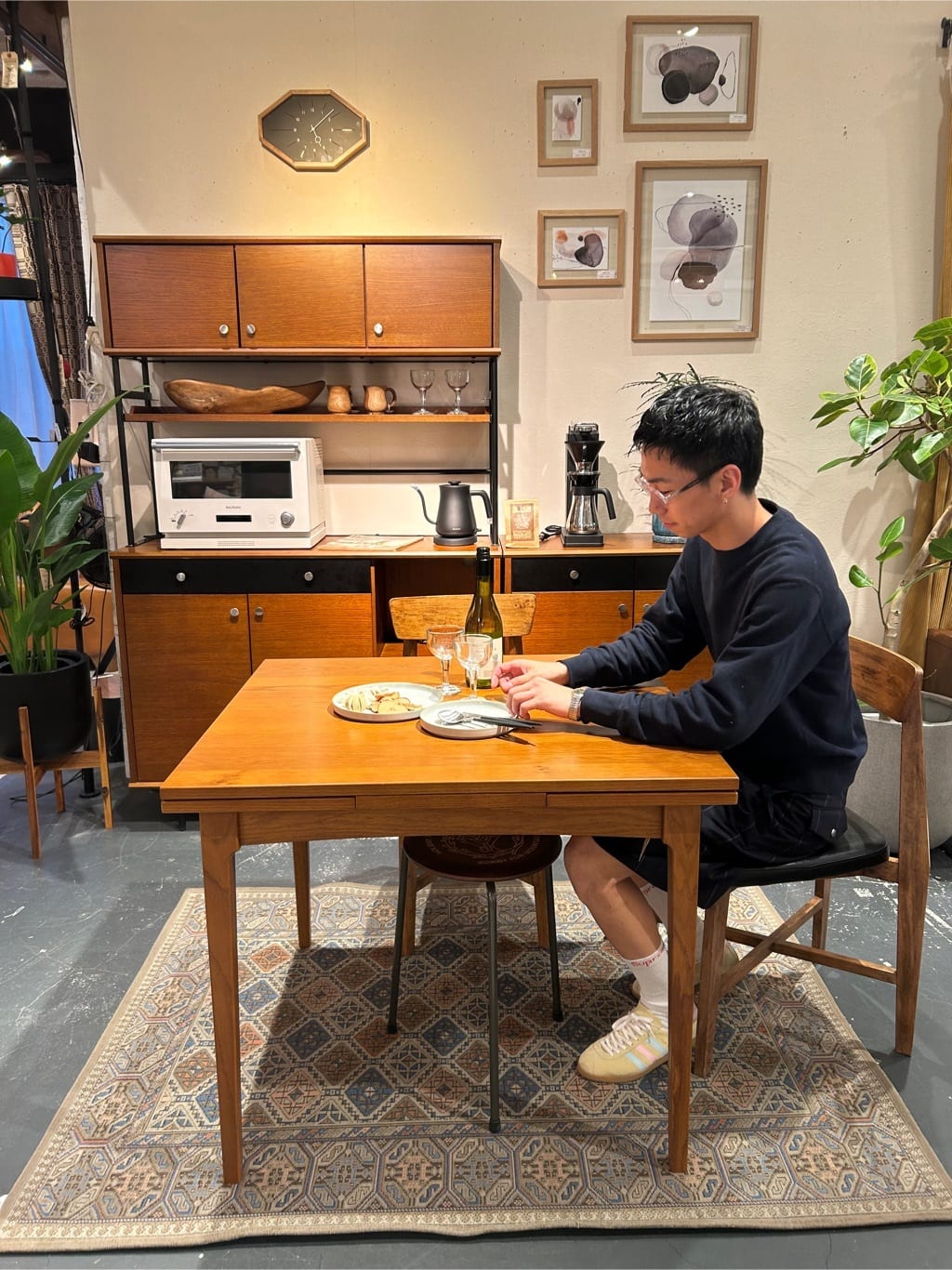 journal standard FurnitureのGLENOAKS RUG 200x200 グレンオークスラグを使ったコーディネートを紹介します。｜Rakuten Fashion(楽天ファッション／旧楽天ブランドアベニュー)4082771