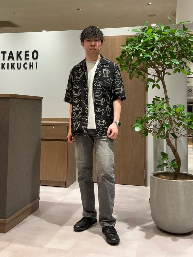 TAKEO KIKUCHIの【THE FLAGSHIP】ポタリープリント オープンカラーシャツを使ったコーディネートを紹介します。｜Rakuten Fashion(楽天ファッション／旧楽天ブランドアベニュー)4087429