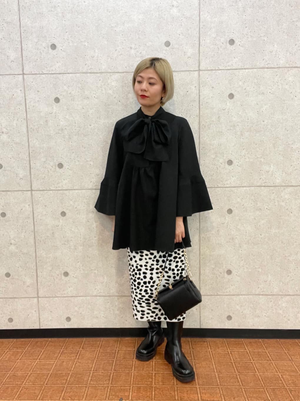 Vinのコーディネートを紹介します。｜Rakuten Fashion(楽天ファッション／旧楽天ブランドアベニュー)4098075