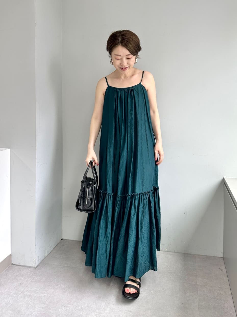 Whim Gazetteの【長谷川京子さんコラボ】ボリュームマキシワンピースを 