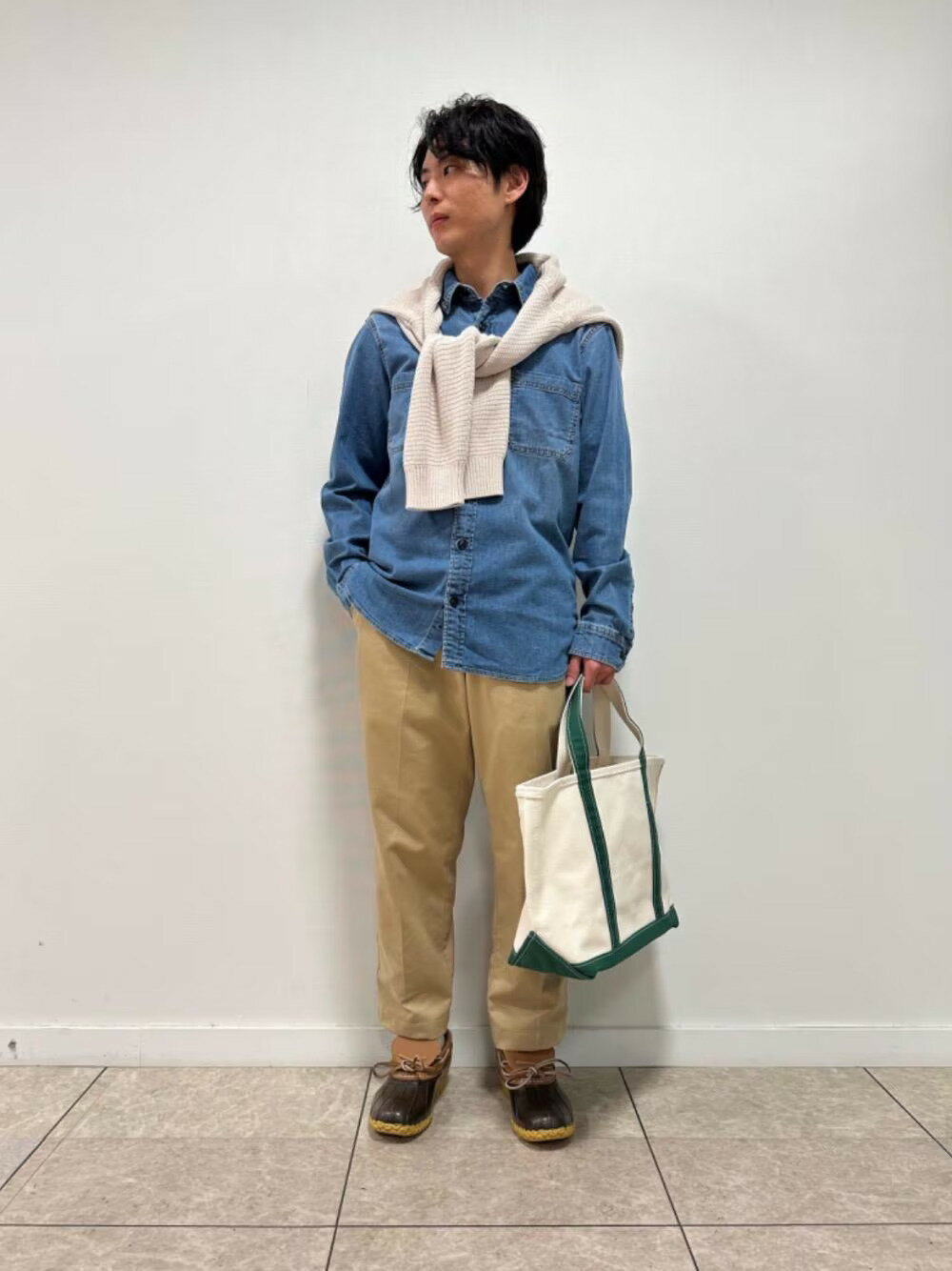L.L.Beanのリンクルフリー（形態安定）・ダブル・エル・チノ、クラシック・フィット　タックなし 米国フィット・レギュラーを使ったコーディネートを紹介します。｜Rakuten Fashion(楽天ファッション／旧楽天ブランドアベニュー)4112421