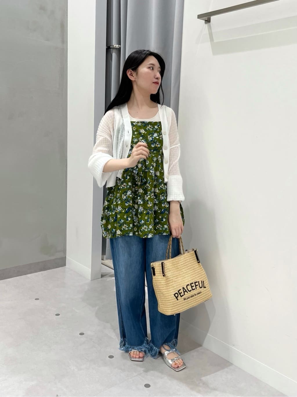 Vinのコーディネートを紹介します。｜Rakuten Fashion(楽天ファッション／旧楽天ブランドアベニュー)4123390