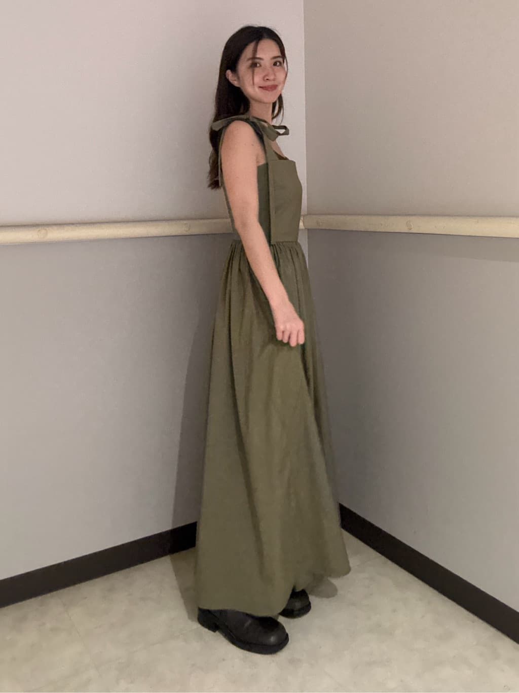 moussyのSHOULDER RIBBON LONG ワンピースを使ったコーディネート 