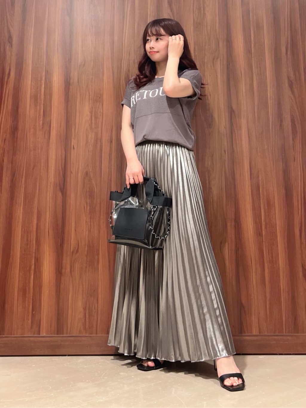 Vinの透かし編みサマーロゴニットを使ったコーディネートを紹介します。｜Rakuten Fashion(楽天ファッション／旧楽天ブランドアベニュー)4132633