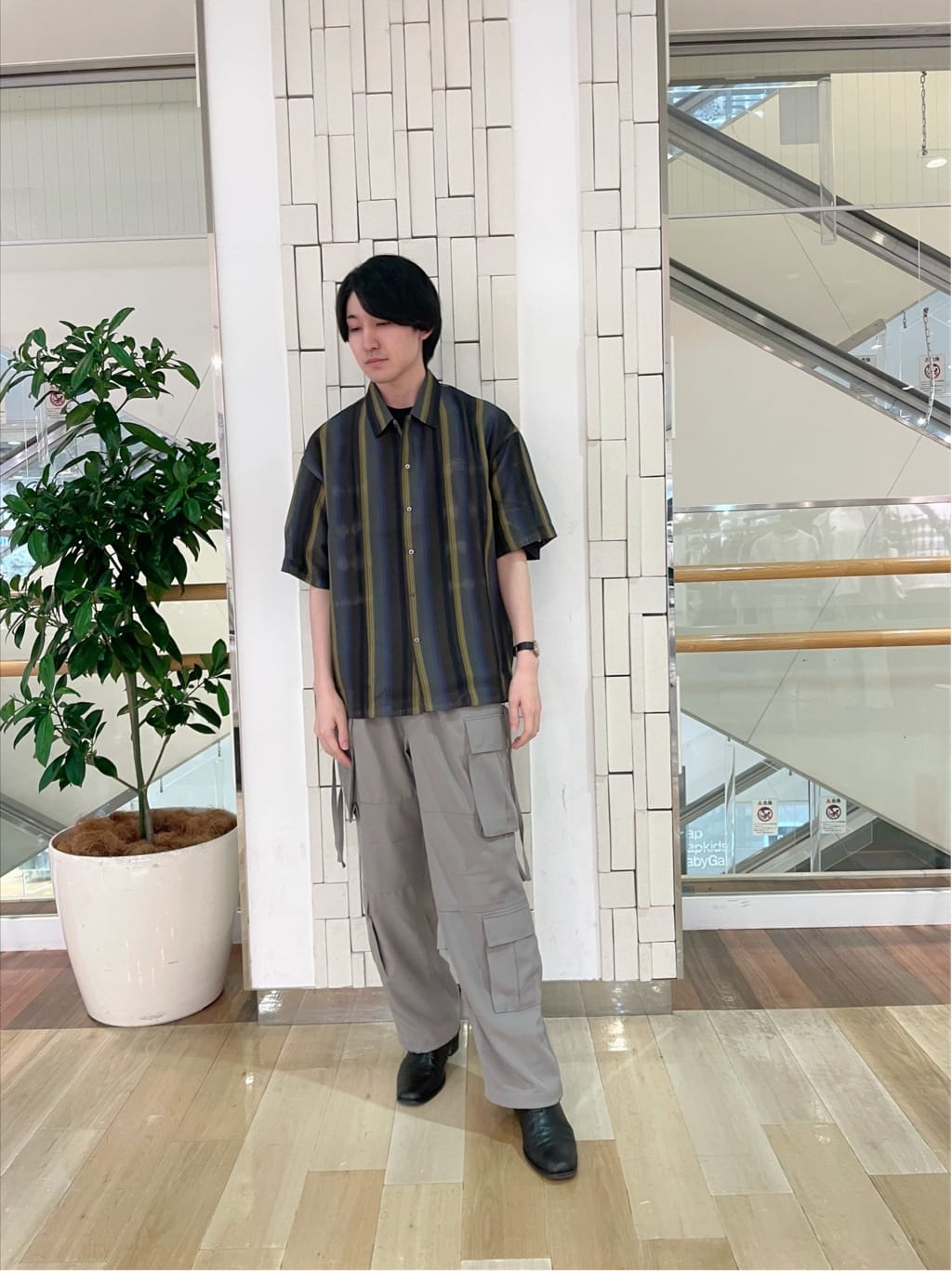 tk.TAKEO KIKUCHIのメッシュ2WAYシャツを使ったコーディネートを紹介します。｜Rakuten Fashion(楽天ファッション／旧楽天ブランドアベニュー)4134749