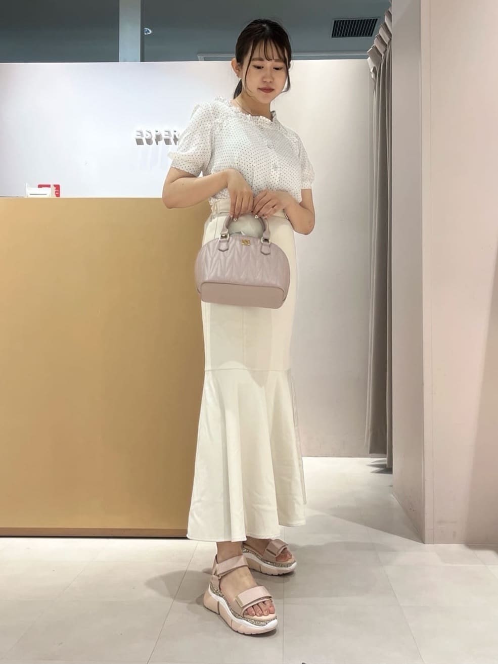 ESPERANZAのグリッター厚底スポサン 24SSを使ったコーディネートを紹介します。｜Rakuten Fashion(楽天ファッション／旧楽天ブランドアベニュー)4136229