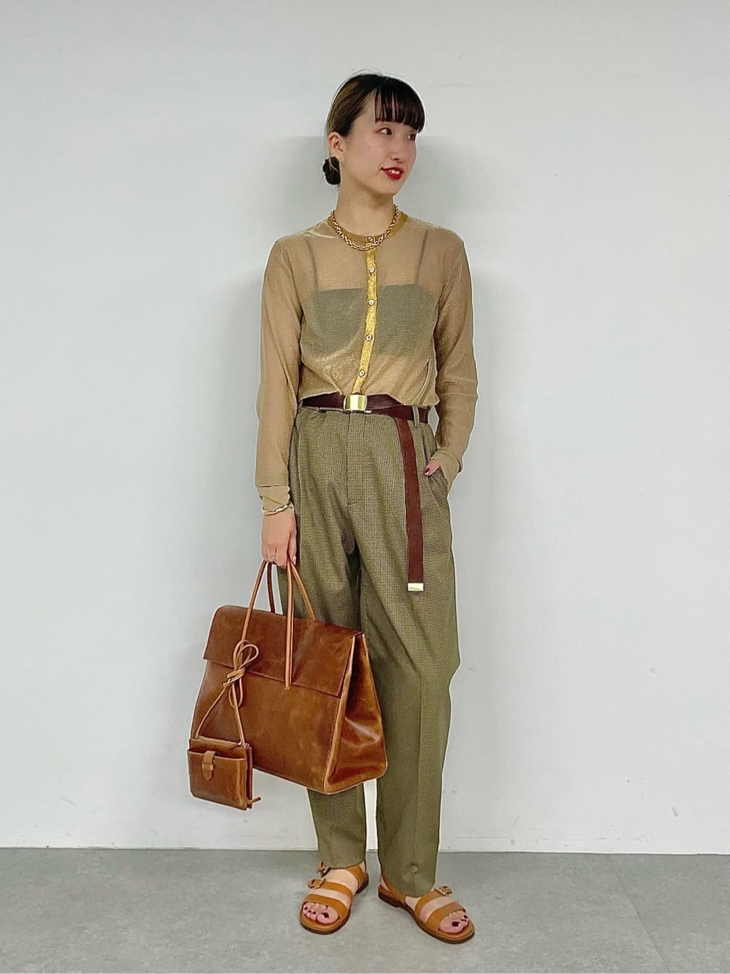 Whim Gazetteの【Hoaw.】ヴィンテージ加工フラップボストンバッグを 
