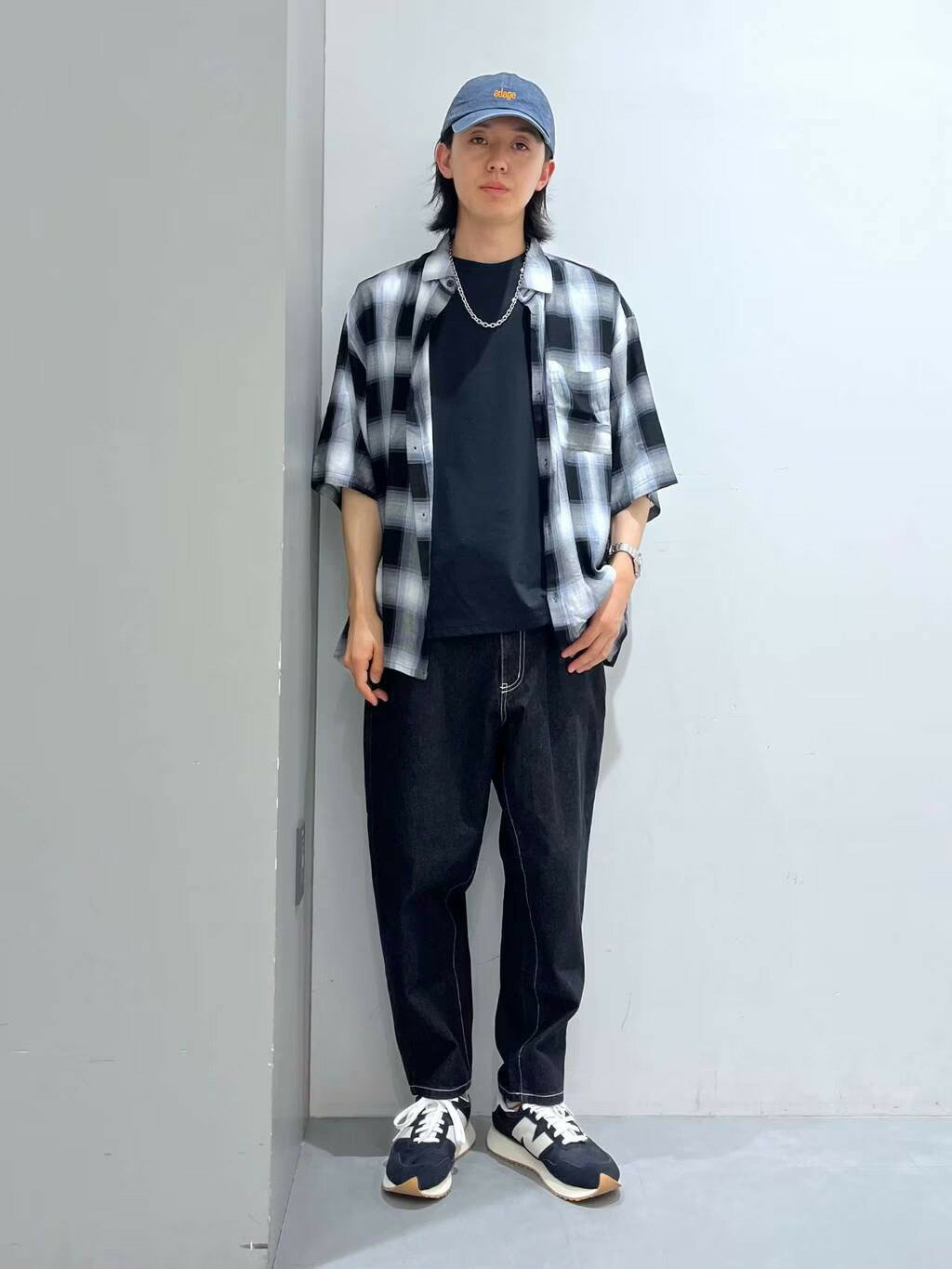 LAKOLEの[MENS]ボリュームステンレスチェーンネックレスを使ったコーディネートを紹介します。｜Rakuten Fashion(楽天ファッション／旧楽天ブランドアベニュー)4151744