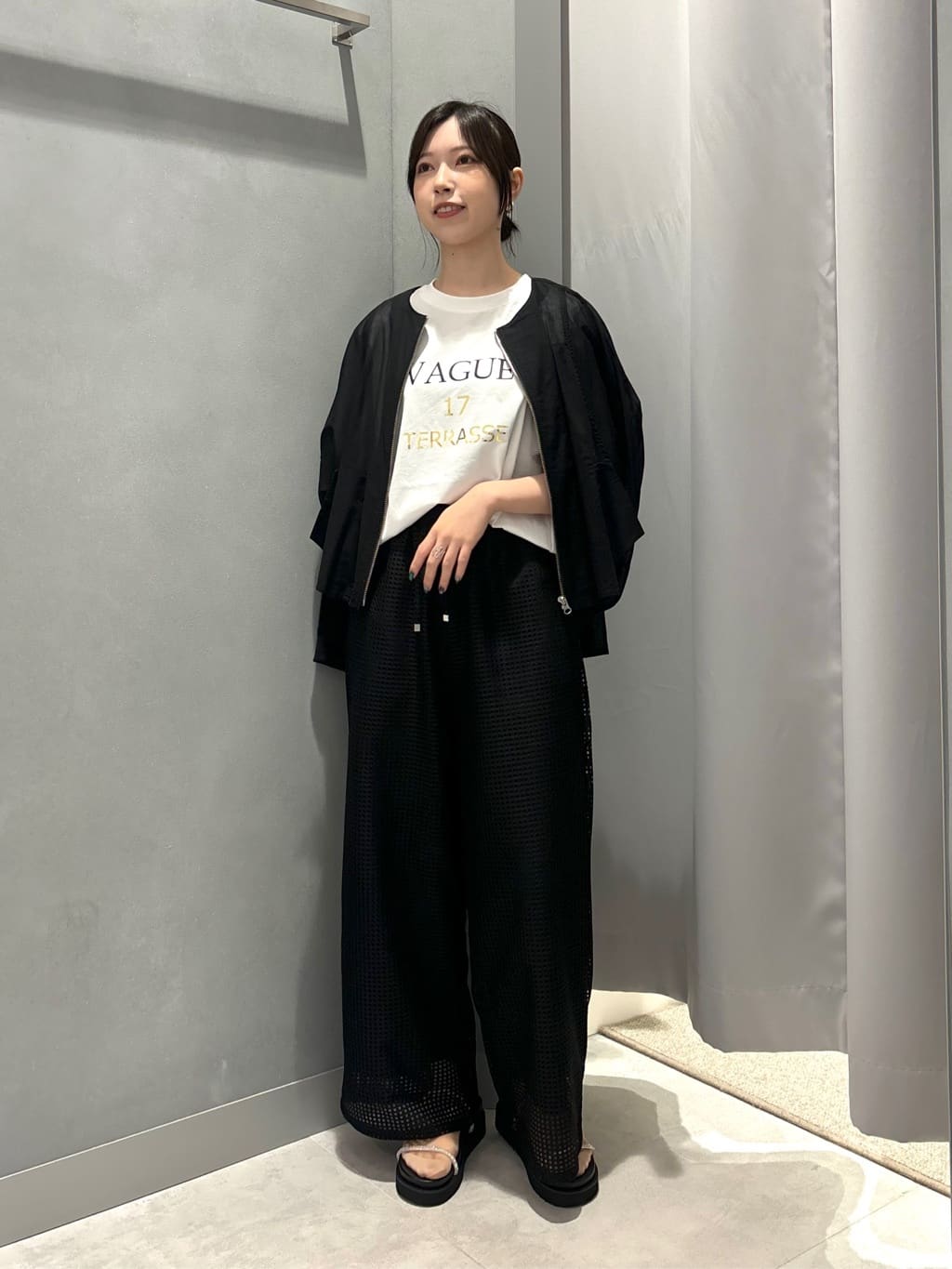 LASUDのメッシュワイドパンツを使ったコーディネートを紹介します。｜Rakuten Fashion(楽天ファッション／旧楽天ブランドアベニュー)4155488