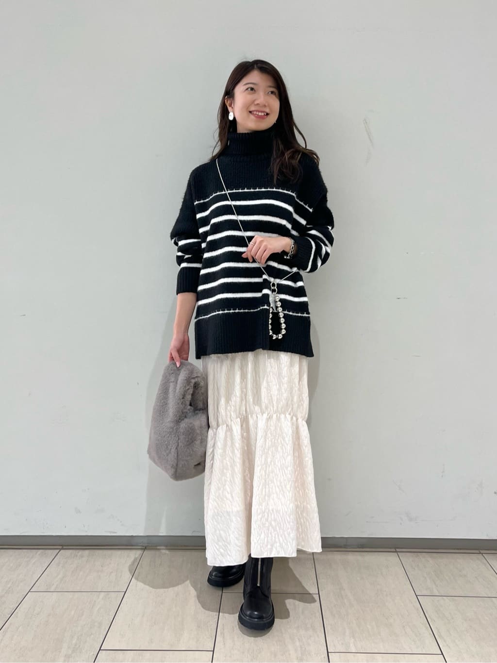 Vinのコーディネートを紹介します。｜Rakuten Fashion(楽天ファッション／旧楽天ブランドアベニュー)4160279