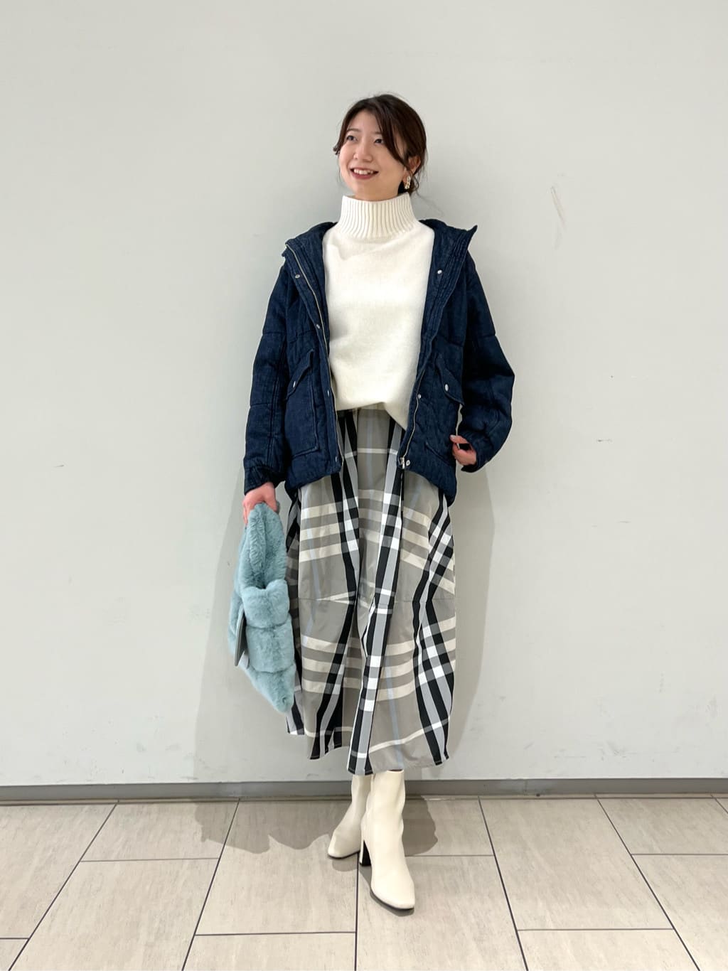 Vinのコーディネートを紹介します。｜Rakuten Fashion(楽天ファッション／旧楽天ブランドアベニュー)4160305