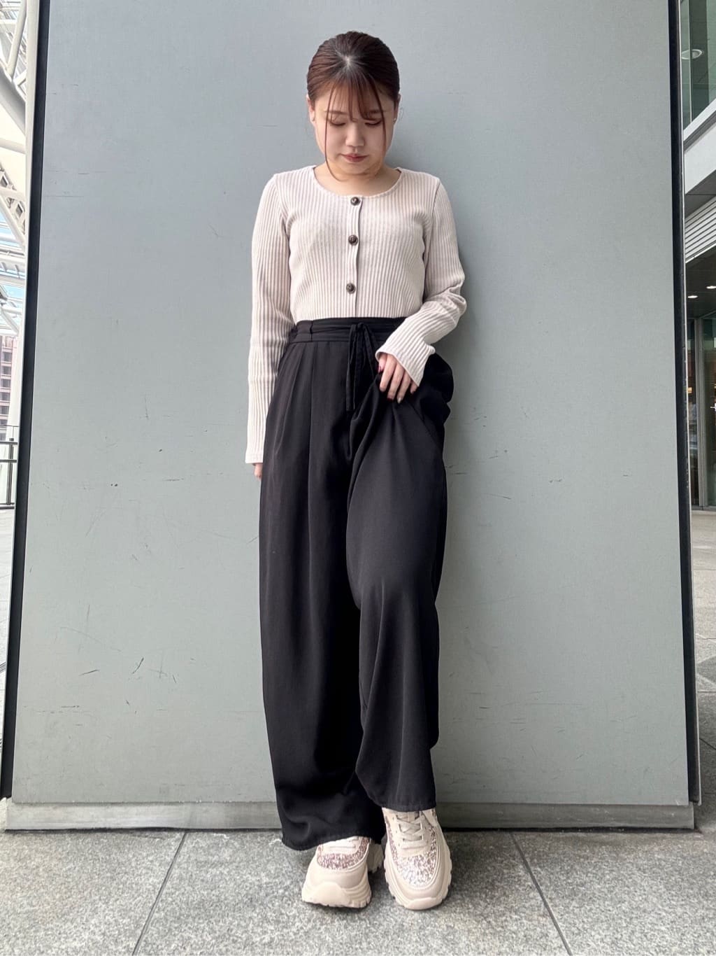 ESPERANZAのふわふわクッショングリッタースニーカーを使ったコーディネートを紹介します。｜Rakuten Fashion(楽天ファッション／旧楽天ブランドアベニュー)4163965