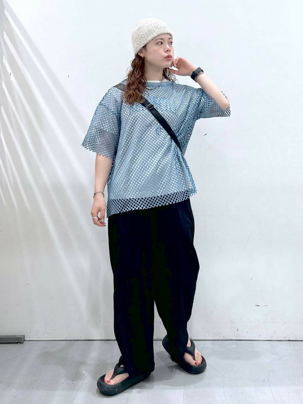 LAKOLEのダブルポケットワンショルダーバッグを使ったコーディネートを紹介します。｜Rakuten Fashion(楽天ファッション／旧楽天ブランドアベニュー)4183008