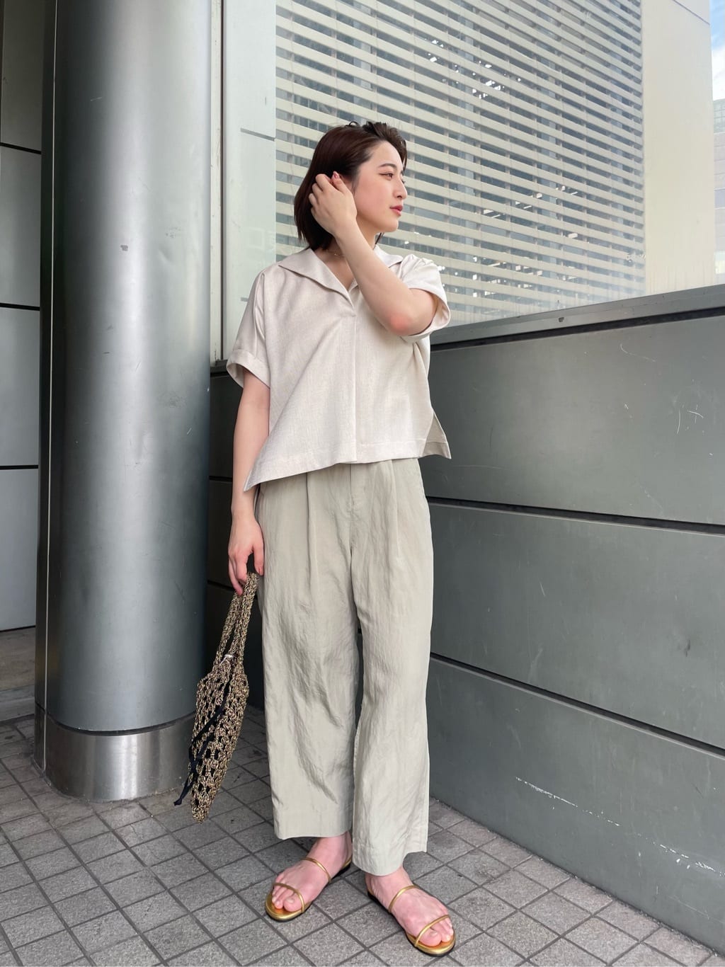qualiteのフィブリルポプリンドロストパンツを使ったコーディネートを紹介します。｜Rakuten Fashion(楽天ファッション／旧楽天ブランドアベニュー)4183984