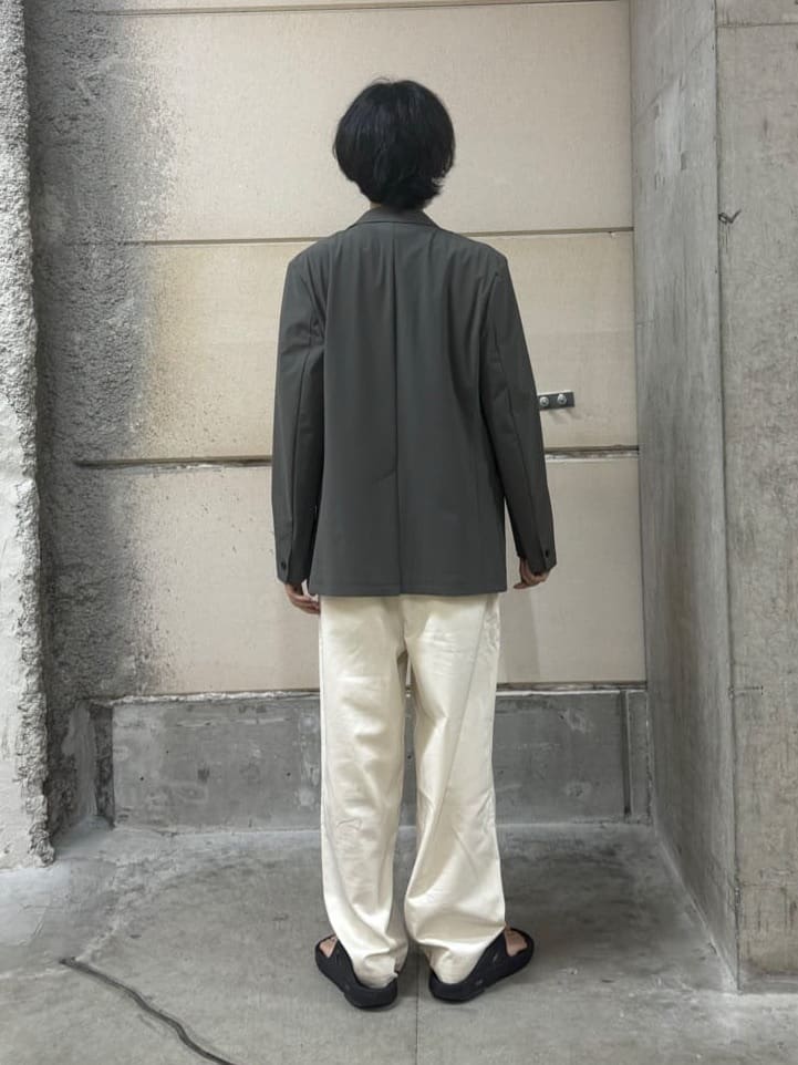 NANO universeの「大人のワイドパンツ」2タックワイドトラウザーズを使ったコーディネートを紹介します。｜Rakuten Fashion(楽天ファッション／旧楽天ブランドアベニュー)4184986