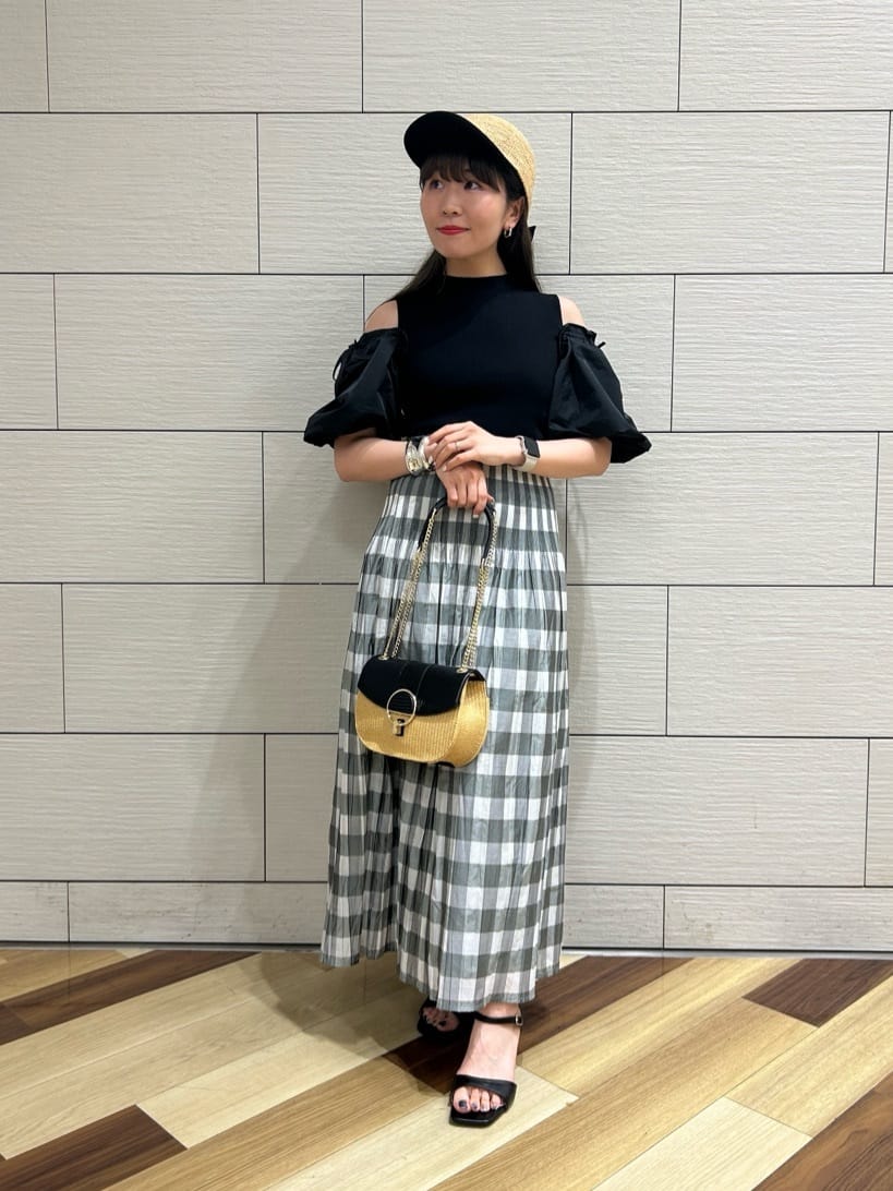 Vinのリバーシブルチェックスカートを使ったコーディネートを紹介します。｜Rakuten Fashion(楽天ファッション／旧楽天ブランドアベニュー)4188567