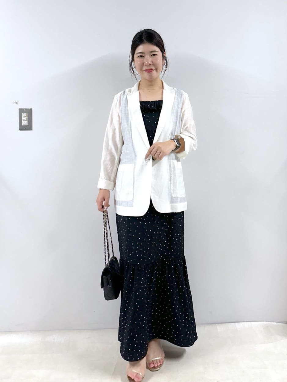 La boutique BonBonの【手洗い可能】シアーライトジャケットを使った  