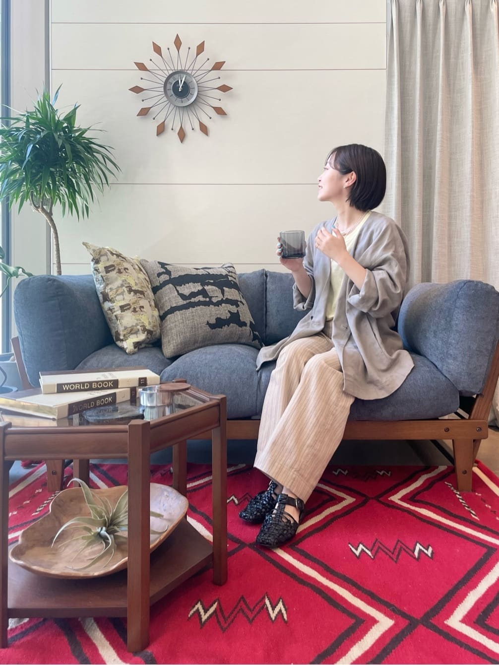journal standard FurnitureのPETRIFIED WOOD PLATE ウッドプレートSを使ったコーディネートを紹介します。｜Rakuten Fashion(楽天ファッション／旧楽天ブランドアベニュー)4211401