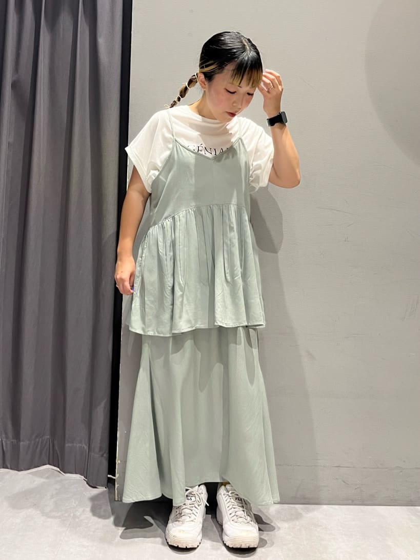 CRAFT STANDARD BOUTIQUEのレーヨンマーメイドスカートを使ったコーディネートを紹介します。｜Rakuten Fashion(楽天ファッション／旧楽天ブランドアベニュー)4211725