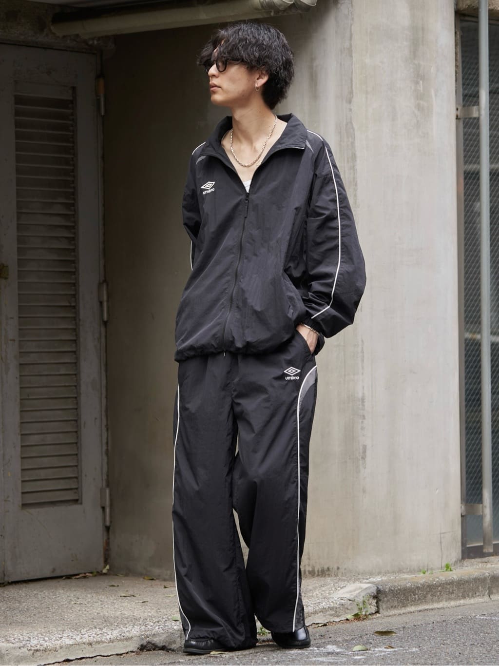 FREAK'S STOREの別注 UMBRO ナイロントラックジャケット【限定展開】 24SS 24AWを使ったコーディネート | Rakuten  Fashion(楽天ファッション／旧楽天ブランドアベニュー)4214053