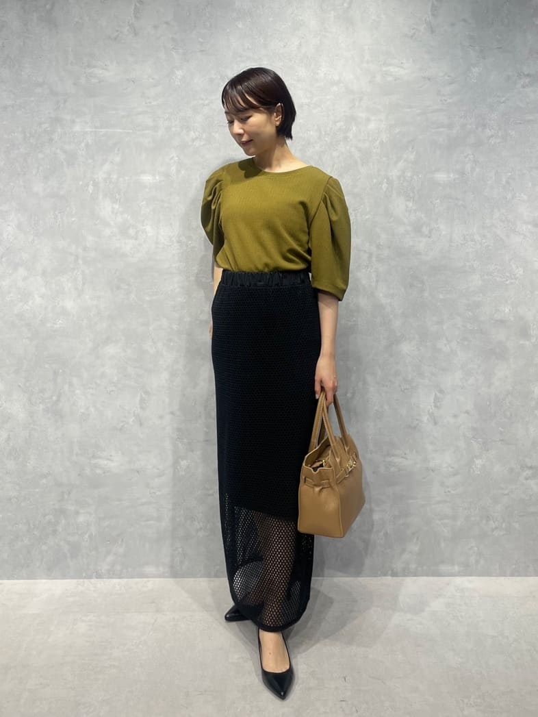 NANO universeのメッシュレースナロースカートを使ったコーディネートを紹介します。｜Rakuten Fashion(楽天ファッション／旧楽天ブランドアベニュー)4222417