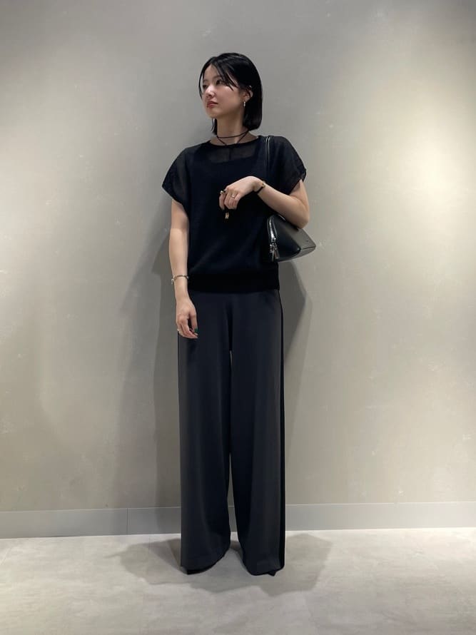 LASUDのバイカラーラインニットパンツを使ったコーディネートを紹介します。｜Rakuten Fashion(楽天ファッション／旧楽天ブランドアベニュー)4227677