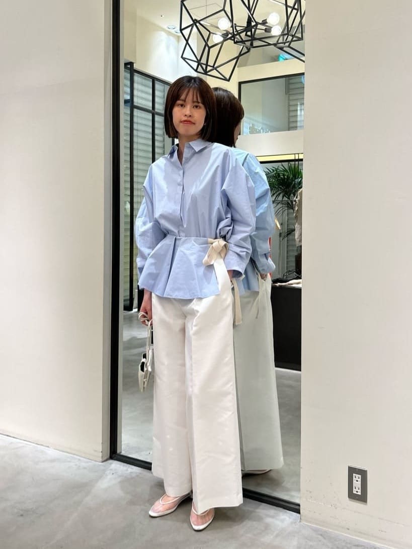 Whim Gazetteの【GEMINI】フリルベルトシャツを使ったコーディネート  