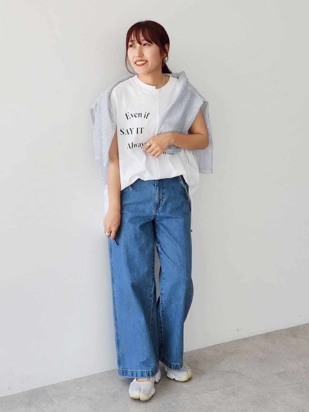 CRAFT STANDARD BOUTIQUEの2WAYサロペットデニムパンツを使ったコーディネートを紹介します。｜Rakuten Fashion(楽天ファッション／旧楽天ブランドアベニュー)4232963