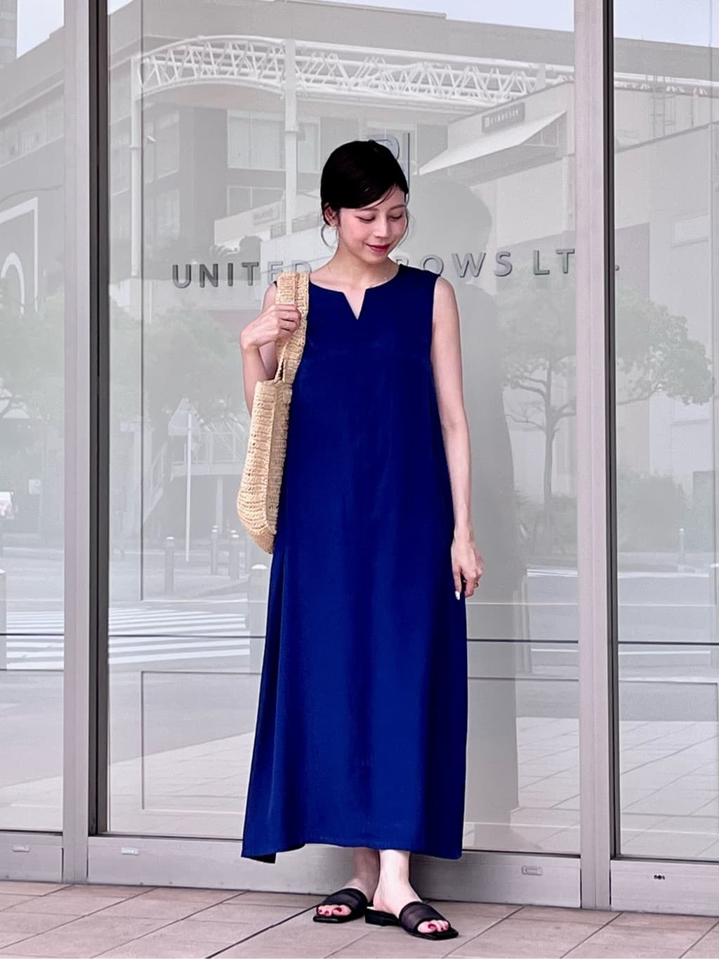 UNITED ARROWS LTD. OUTLETのポリエステルツイル キーネック 