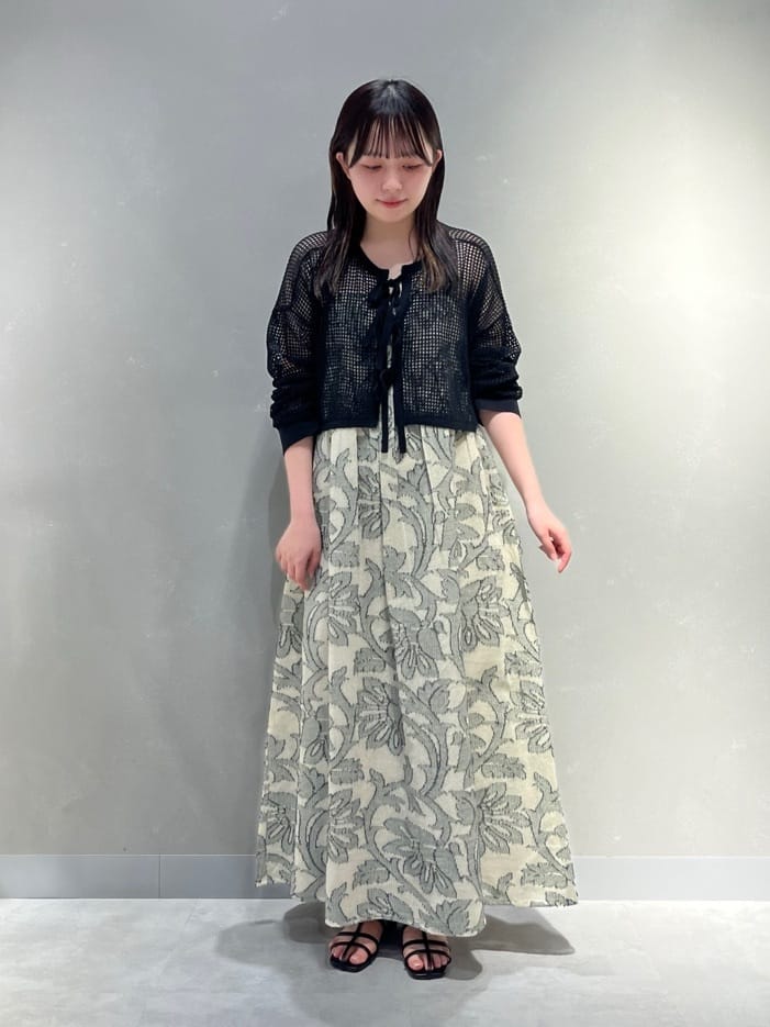 LASUDのネットカットジャガードワンピースを使ったコーディネートを紹介します。｜Rakuten Fashion(楽天ファッション／旧楽天ブランドアベニュー)4246472