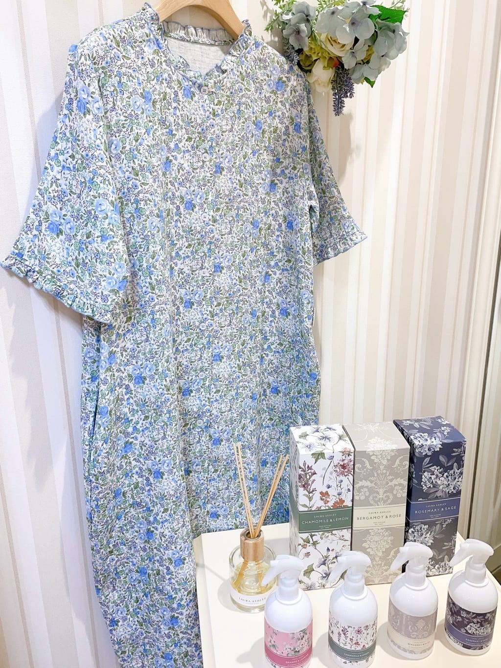 LAURA ASHLEYの【天然香料/選べる4つの香り】エアーリフレッシャーを使ったコーディネートを紹介します。｜Rakuten Fashion(楽天ファッション／旧楽天ブランドアベニュー)4250196