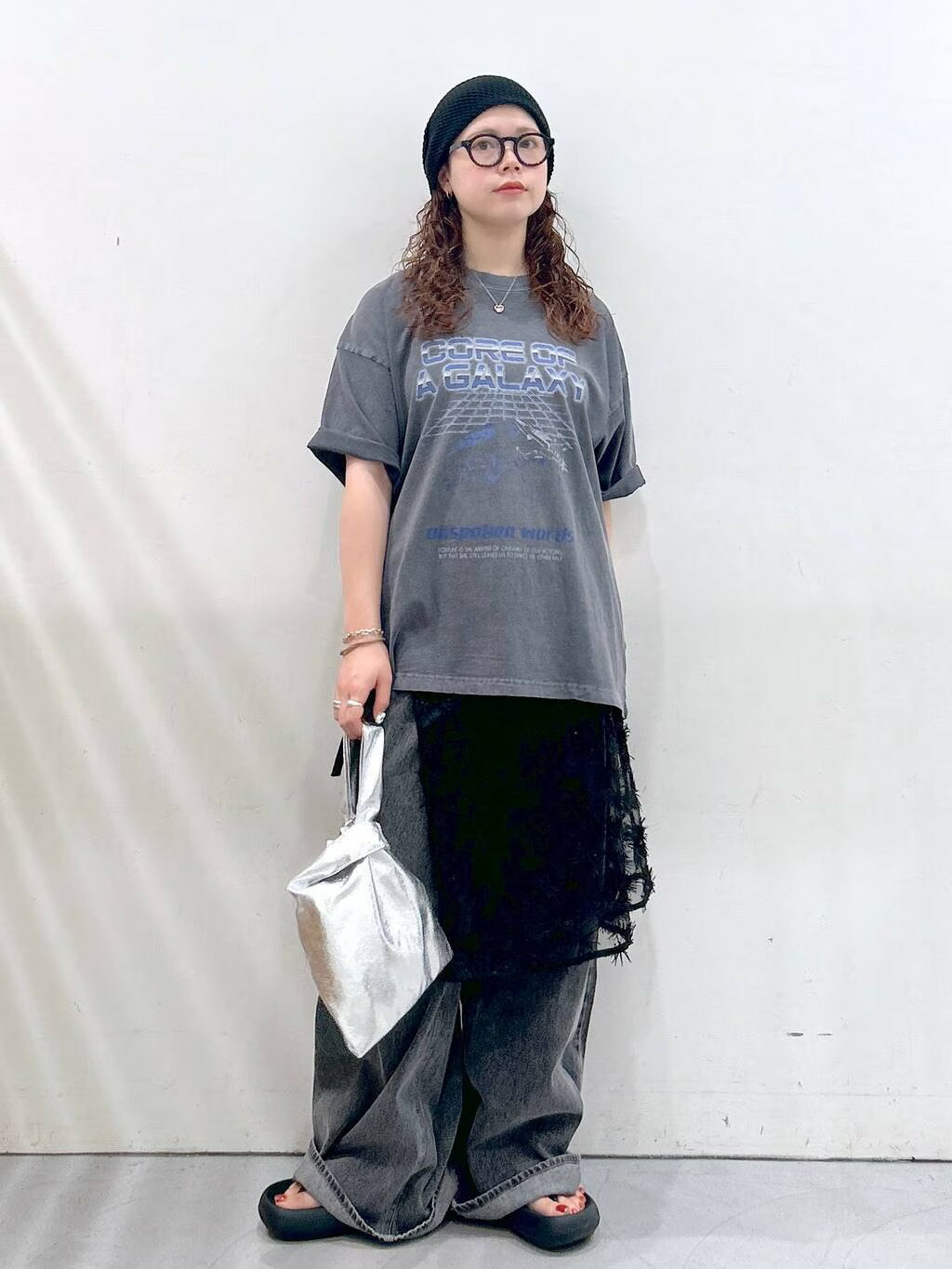 LAKOLEのミニ2WAYチェーンショルダーバッグを使ったコーディネートを紹介します。｜Rakuten Fashion(楽天ファッション／旧楽天ブランドアベニュー)4250980