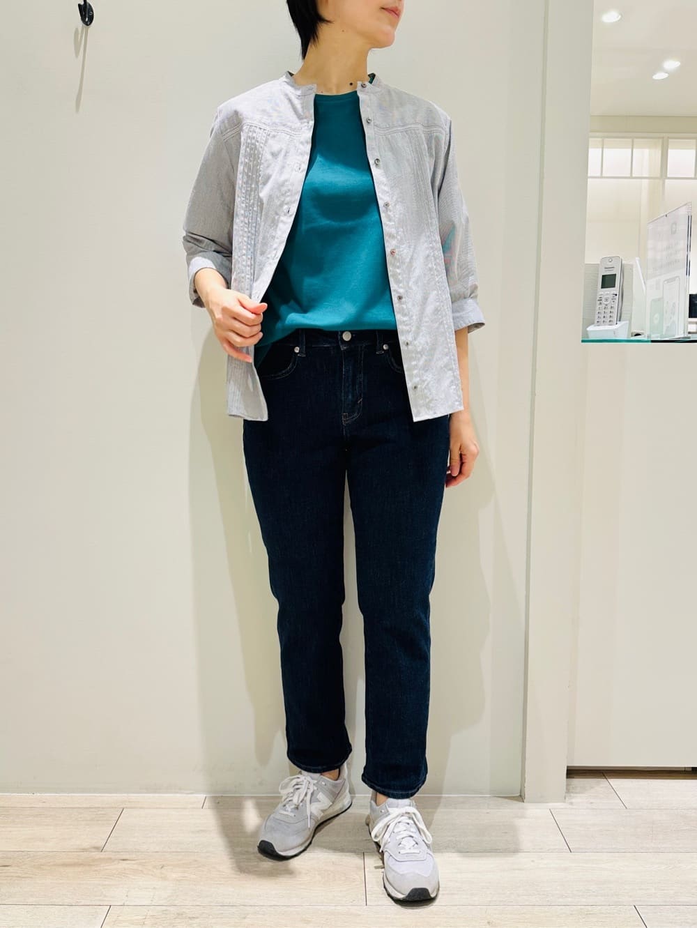 NEWYORKERのヘアラインコットンボイル ピンタック7分袖シャツを使ったコーディネートを紹介します。｜Rakuten Fashion(楽天ファッション／旧楽天ブランドアベニュー)4252902