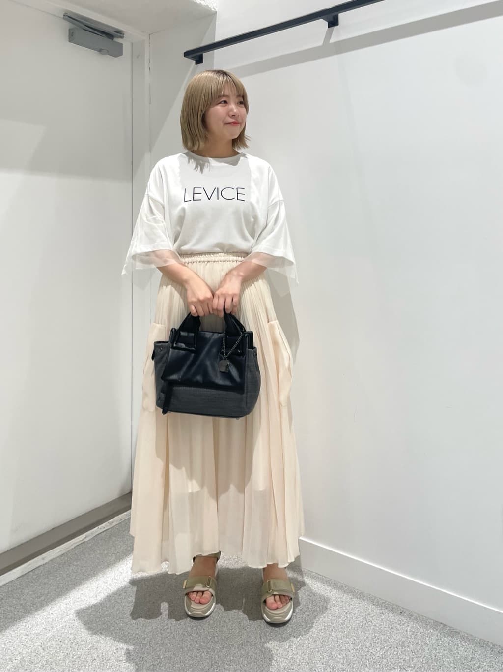 LASUDのコーディネートを紹介します。｜Rakuten Fashion(楽天ファッション／旧楽天ブランドアベニュー)4258044