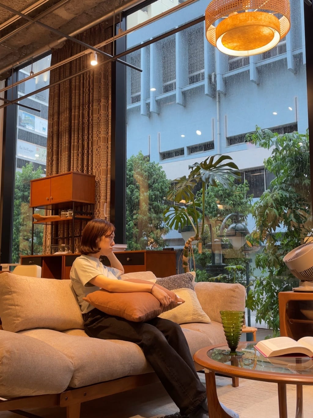 journal standard FurnitureのDAFNE CEILING LAMP ダフネ シーリングランプを使ったコーディネートを紹介します。｜Rakuten Fashion(楽天ファッション／旧楽天ブランドアベニュー)4263415
