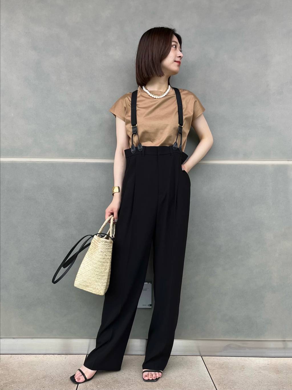 Curensologyのワイドバングルを使ったコーディネートを紹介します。｜Rakuten Fashion(楽天ファッション／旧楽天ブランドアベニュー)4278117
