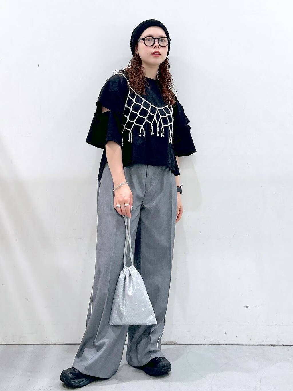 LAKOLEのサイドラインスラックスパンツを使ったコーディネートを紹介します。｜Rakuten Fashion(楽天ファッション／旧楽天ブランドアベニュー)4281782